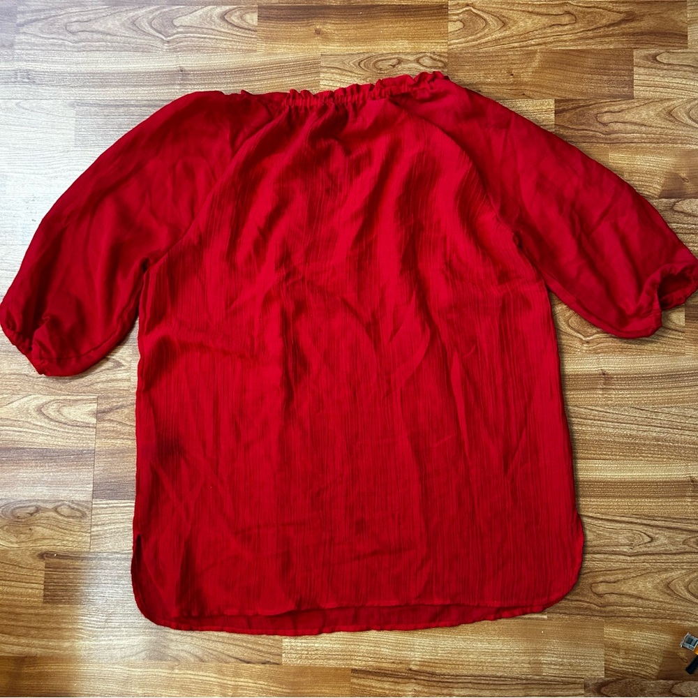 4/$15 Express red blouse - Picture 6 of 7